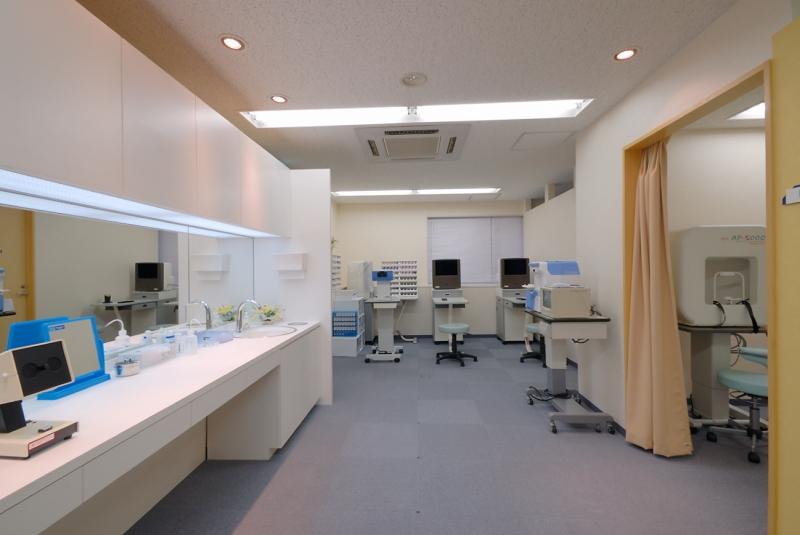 検査室（レフケラ、レフトポ、眼圧計、角膜内皮、WOC)