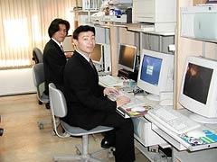 スタッフ